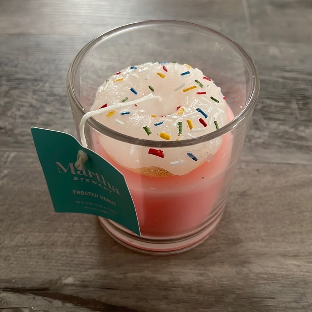 Martha Stewart Holiday Christmas Frosted Donut Sprinkle Candle